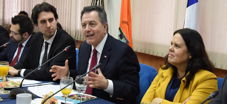 Chancellor Ampuero highlights unity in special session of the Foreign Affairs Commission in Arica