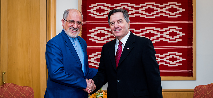 Canciller Ampuero se reúne con el Vice Ministro de Asuntos Exteriores de Irán