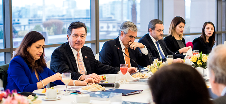 Ministro Ampuero encabeza reunión de directorio de la Fundación Imagen de Chile
