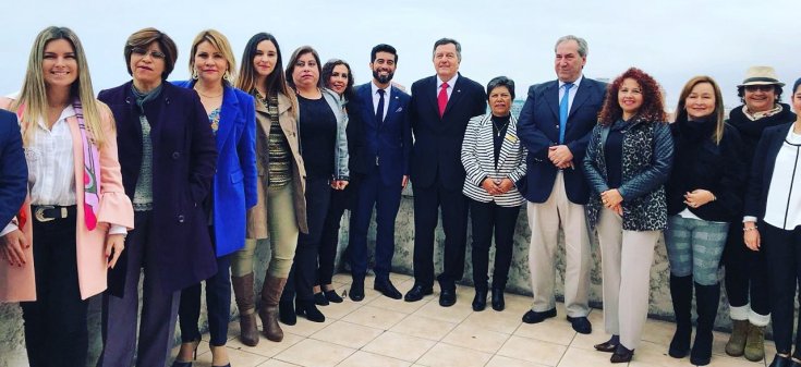 Canciller culminó su gira por el norte con reunión con Intendente de Antofagasta y encuentro con mujeres emprendedoras
