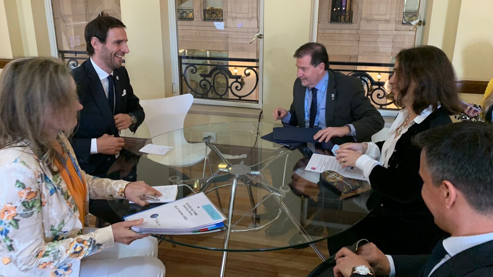 Canciller Antonia Urrejola sostiene bilaterales con Países Bajos y Luxemburgo