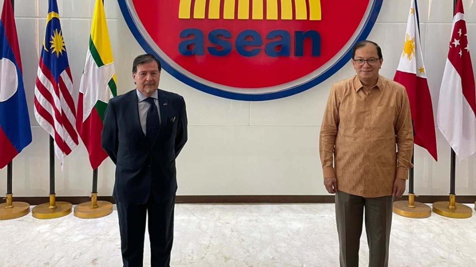 Secretario General de Política Exterior sostiene nutrida agenda de trabajo en Indonesia