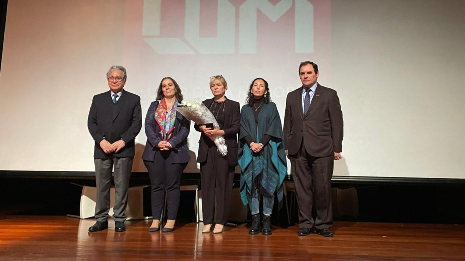 DD.HH: Ministra Antonia Urrejola encabeza homenaje a Percy Arana, ciudadano peruano asesinado en la dictadura militar