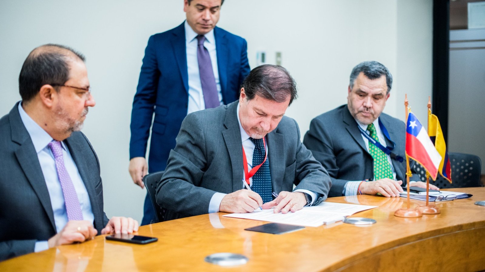 Chile y Colombia crean Comisión Binacional para celebrar el bicentenario de las relaciones diplomáticas