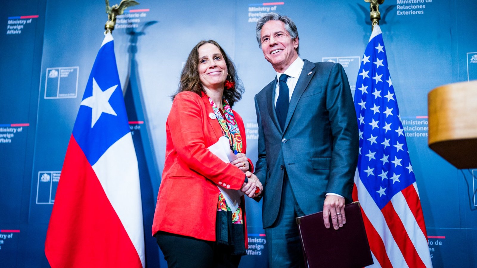 Canciller Antonia Urrejola se reúne con Secretario de Estado de EE.UU. y destacan el buen momento de la relación bilateral