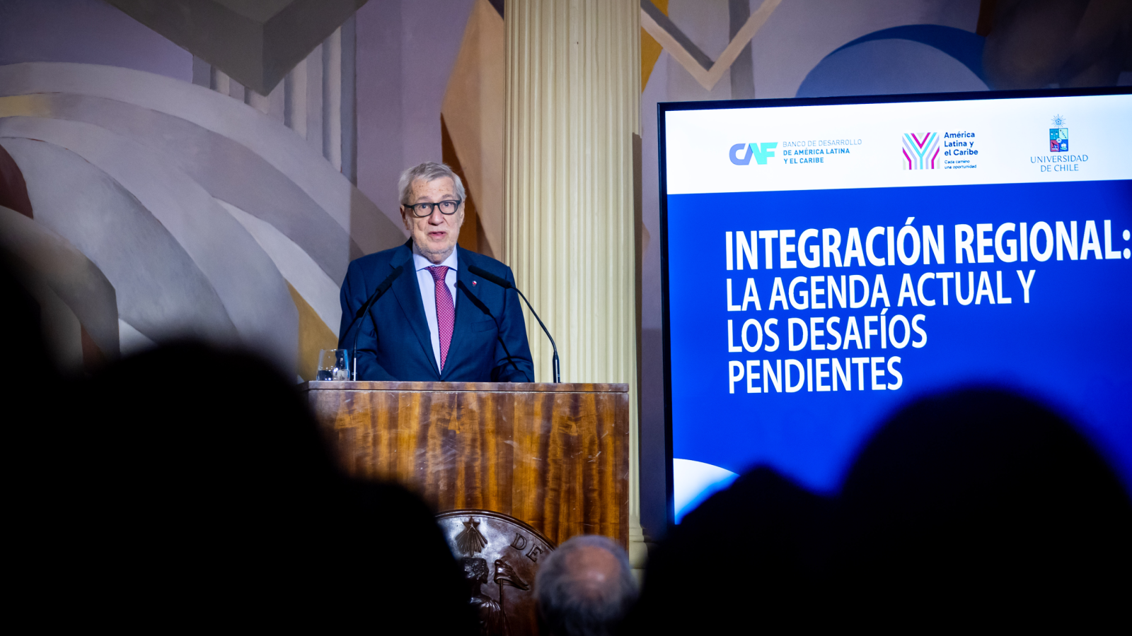 Ministro van Klaveren participó en el lanzamiento del Programa SUR