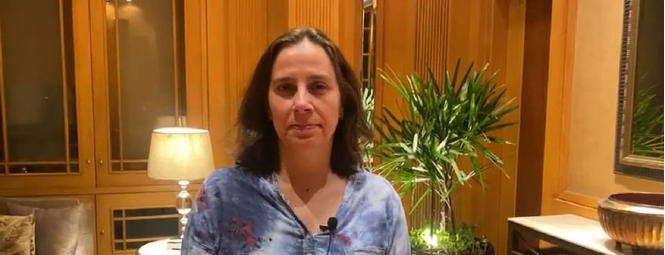 Canciller Antonia Urrejola llega a Tailandia para participar en la Cumbre de la APEC
