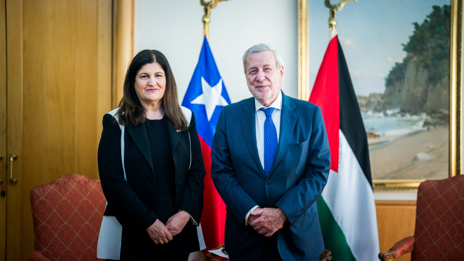 Canciller se reúne con la ministra de Estado para Asuntos Exteriores y Expatriados de Palestina