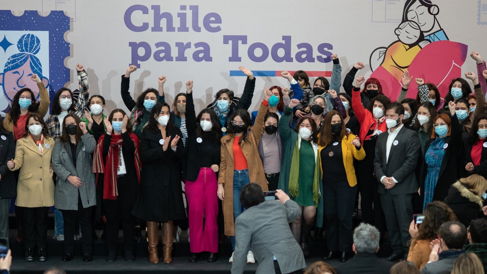 Canciller Antonia Urrejola participa del lanzamiento del plan “Chile para todas” y promulgación de la Ley de Responsabilidad Parental