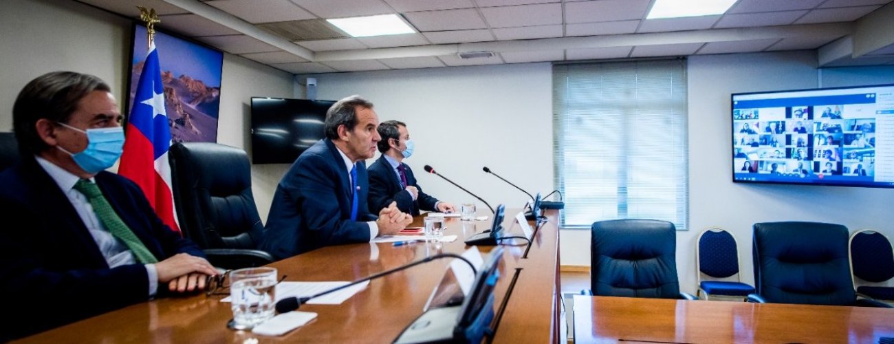Ministro Allamand saluda al cuerpo diplomático acreditado en Chile