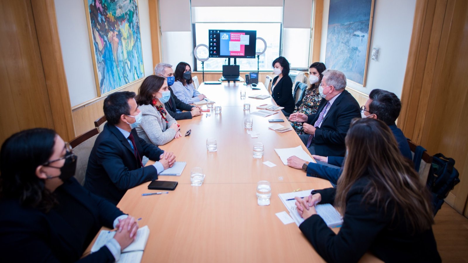 Ministra Antonia Urrejola se reunió con el Presidente del Migration Policy Institute