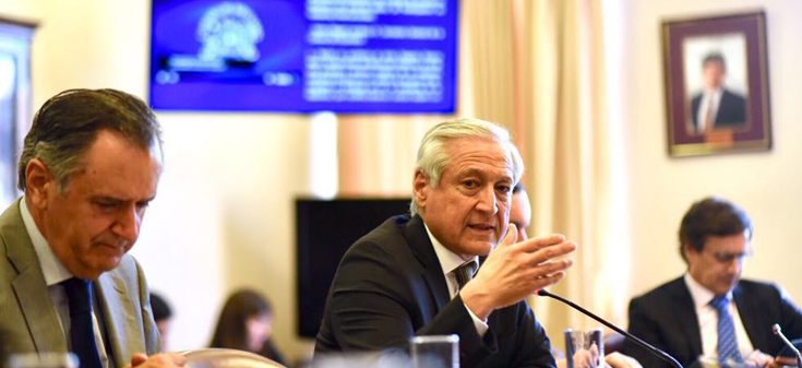 Canciller Muñoz asistió a comisiones de Relaciones Exteriores del Senado y de la Cámara