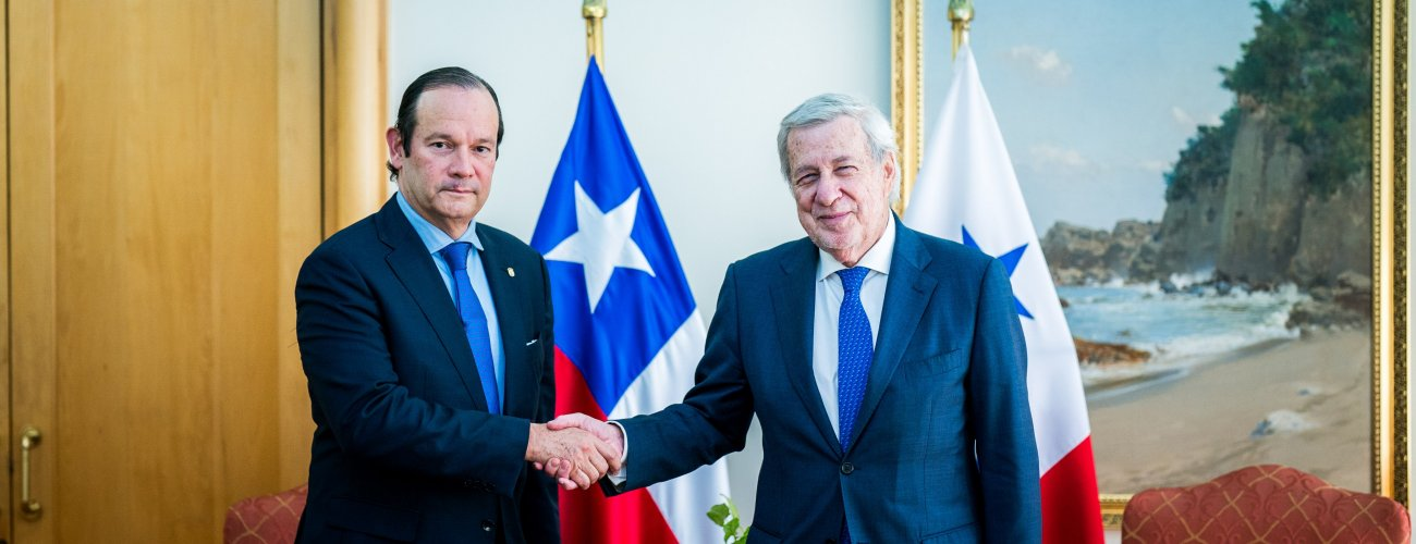 Canciller se reúne con su par de Panamá y destaca la importancia de impulsar el multilateralismo