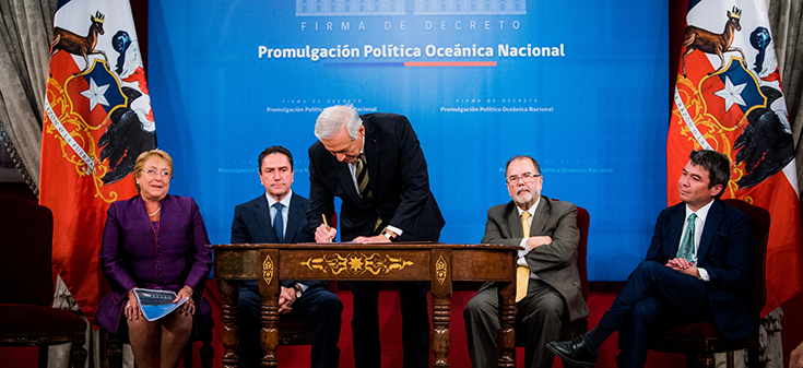 Ministro Muñoz encabeza junto a la Presidenta la promulgación de la Política Oceánica Nacional