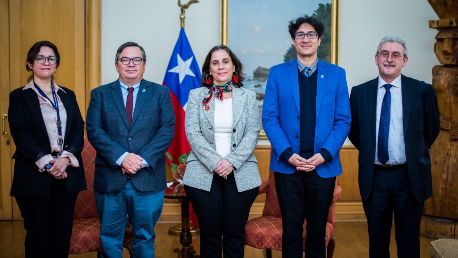 Ministra Antonia Urrejola se reúne con el director general de ESO