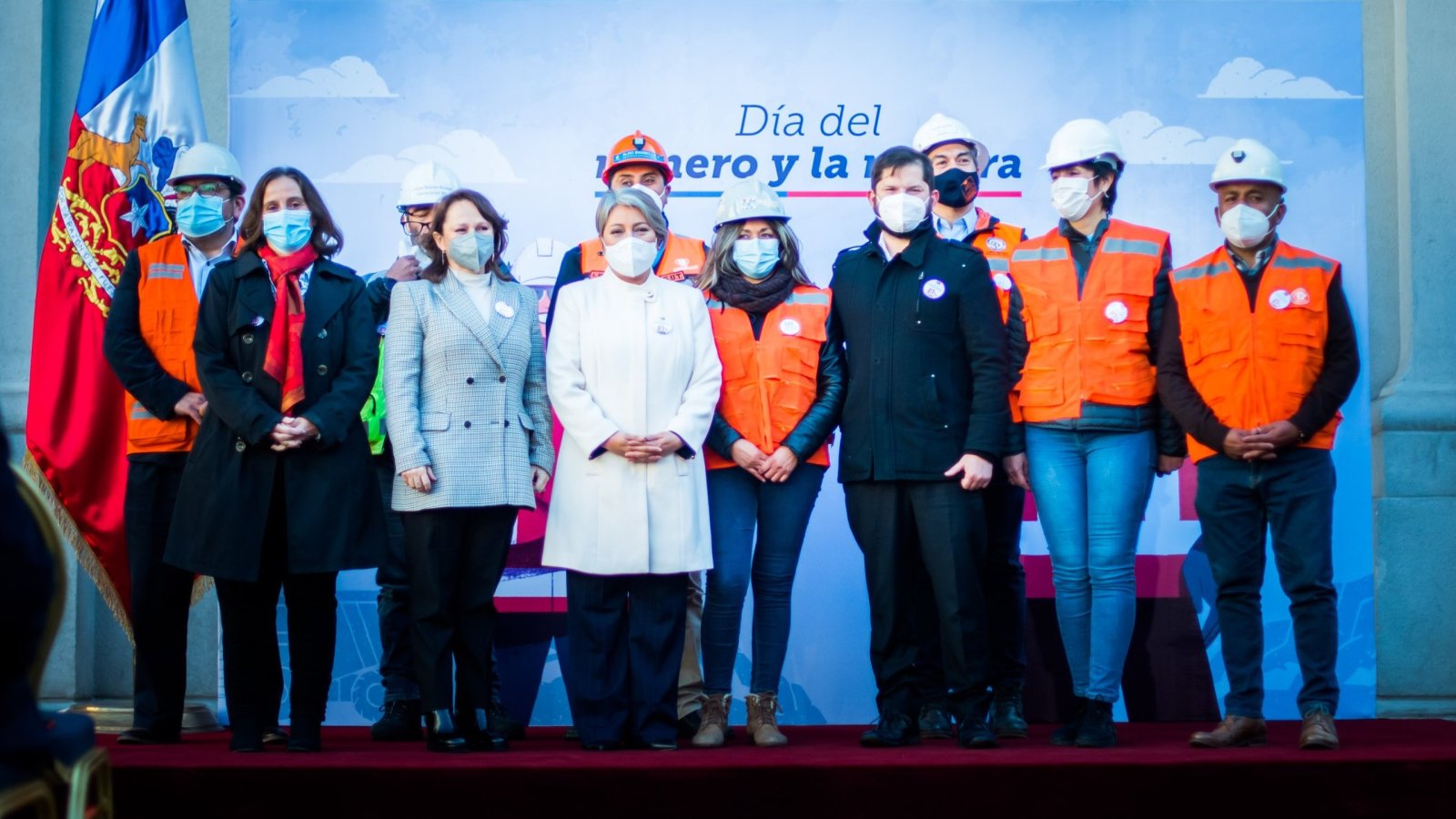 Canciller Antonia Urrejola participa en conmemoración del día del minero y la minera