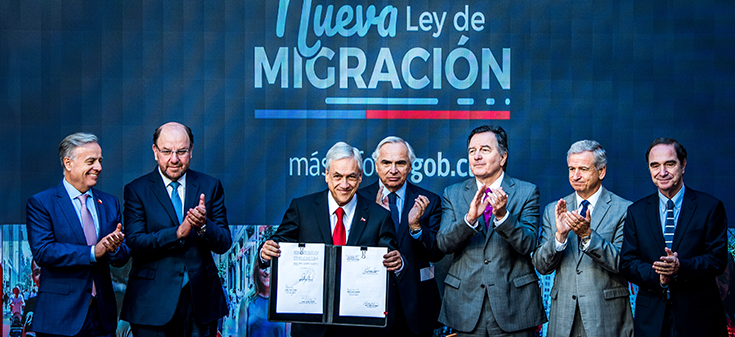 Canciller Ampuero acompañó al Presidente Piñera en presentación de indicaciones al Proyecto de Ley de Migración: "Es una gran noticia para el país"