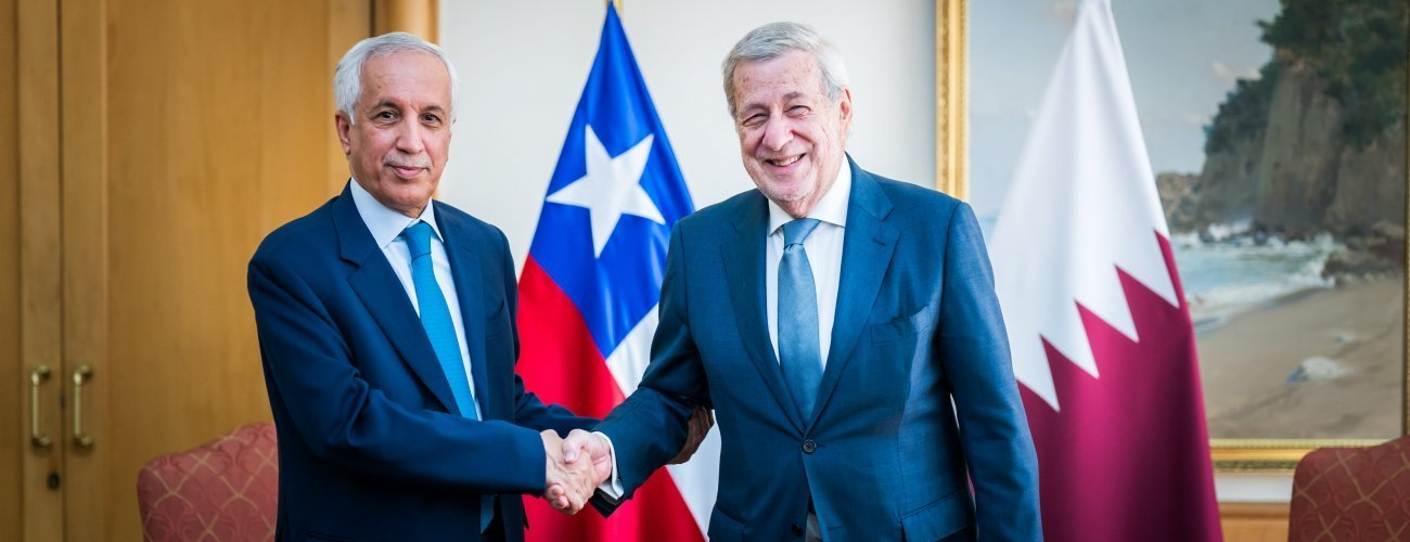 Canciller van Klaveren se reúne con ministro de Estado de Asuntos Exteriores de Qatar