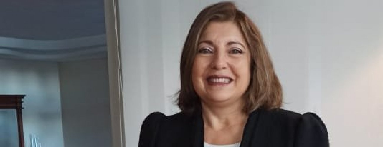 Directora de América del Sur de la Cancillería de Ecuador es condecorada con la Orden Bernardo O’Higgins en el grado de Oficial