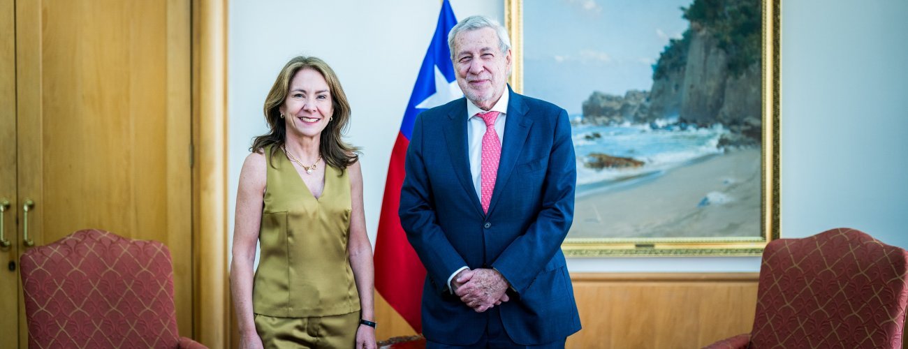 Canciller se reúne con nueva directiva de la CPC