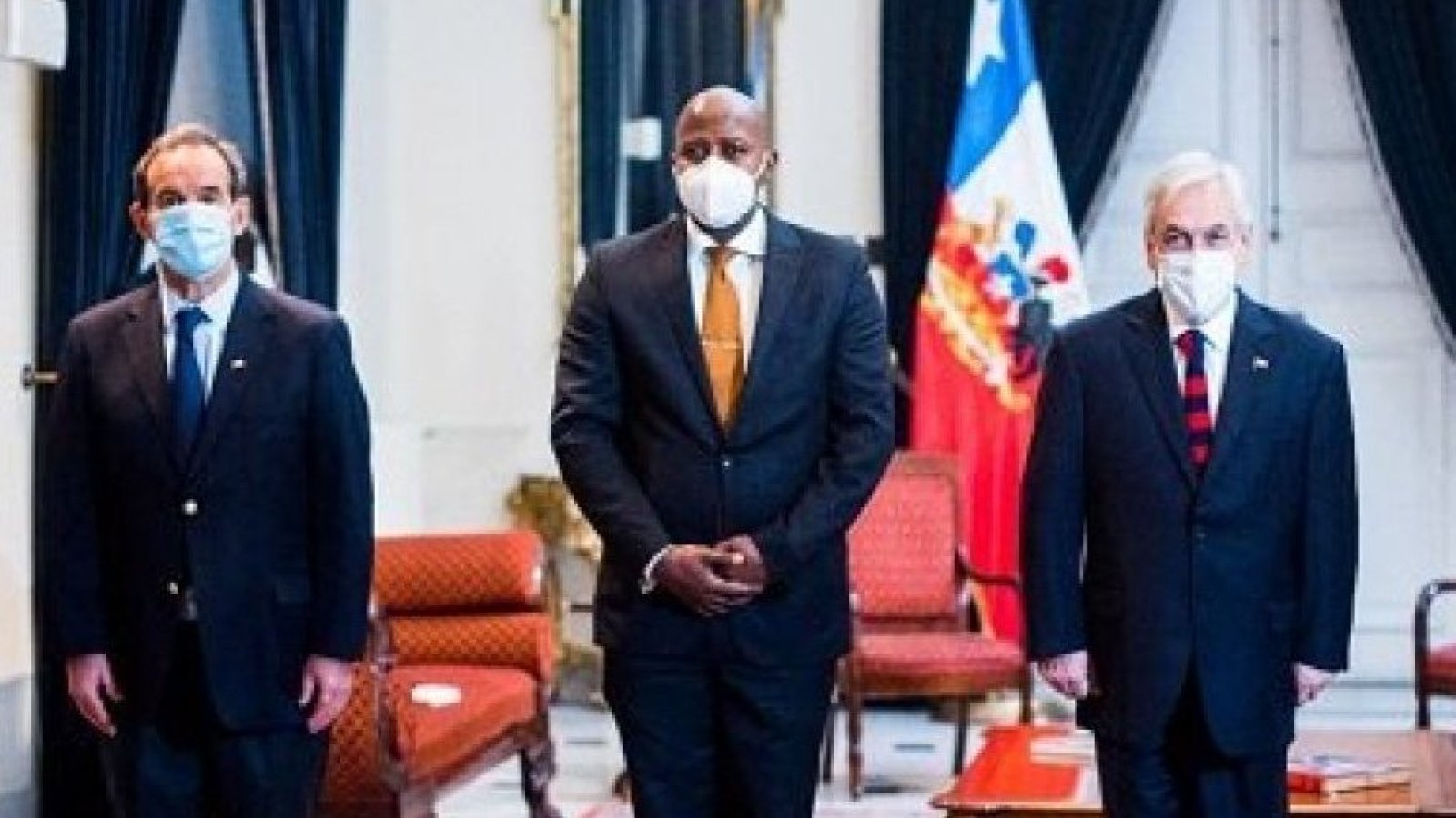 Presidente Piñera y el Canciller Allamand reciben las cartas credenciales de nuevos embajadores