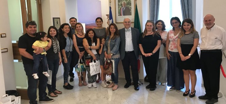 Embajadas chilenas en el exterior abrieron hoy sus puertas y se sumaron a la celebración del Día del Patrimonio