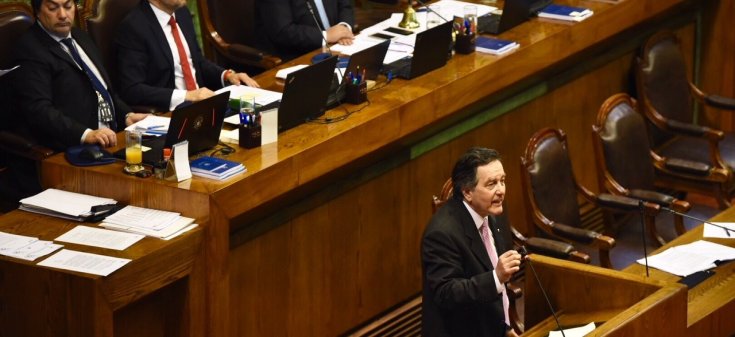 Canciller Ampuero defendió ante la Cámara de Diputados la decisión de no nombrar Embajador en Venezuela