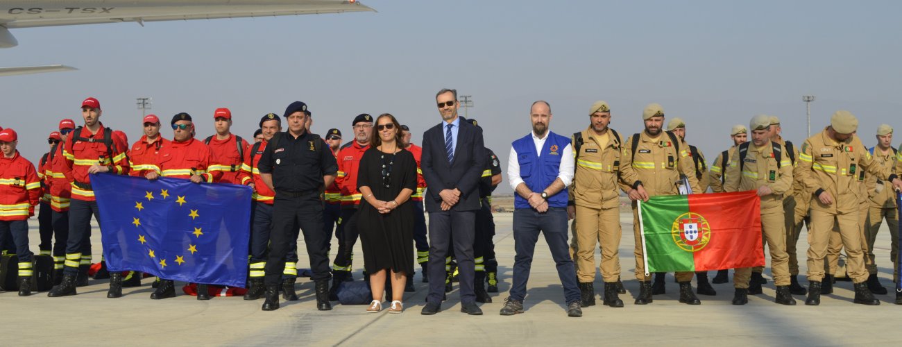 Canciller Antonia Urrejola recibe a contingente de Portugal y ya son más de 750 los brigadistas extranjeros que combaten los incendios forestales