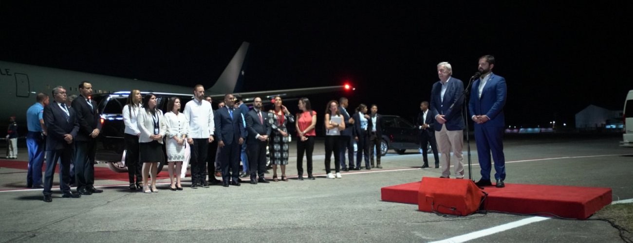 Canciller arriba a República Dominicana para participar en la Cumbre Iberoamericana