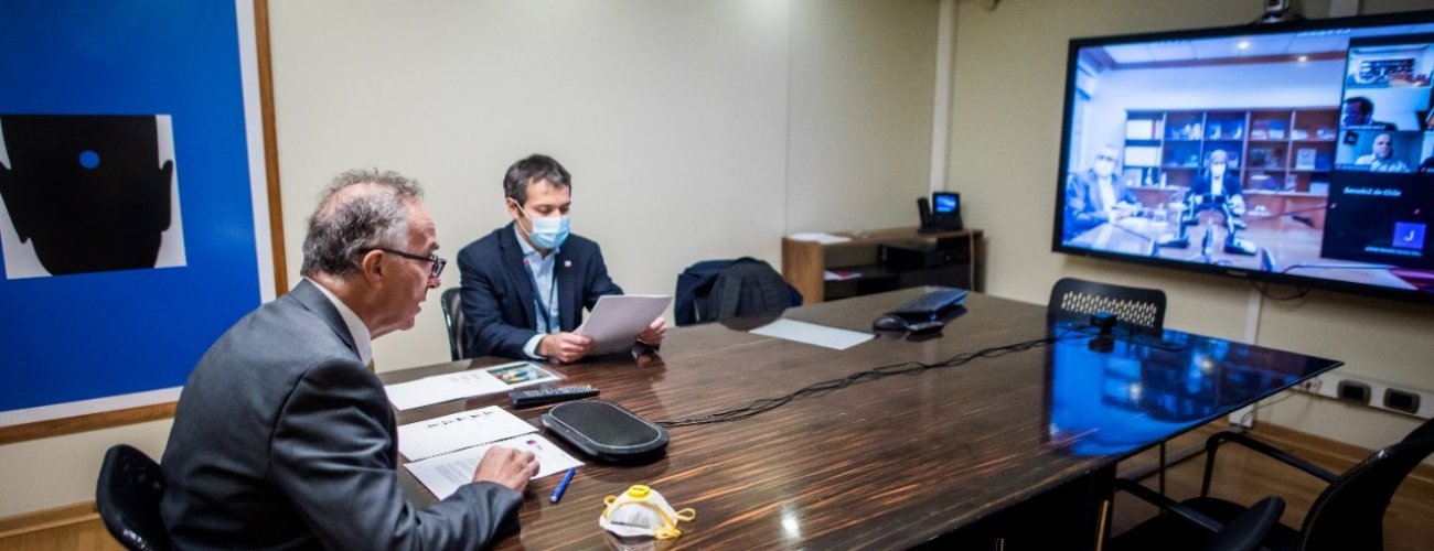Canciller Teodoro Ribera participa en Comisión de Relaciones Exteriores del Senado
