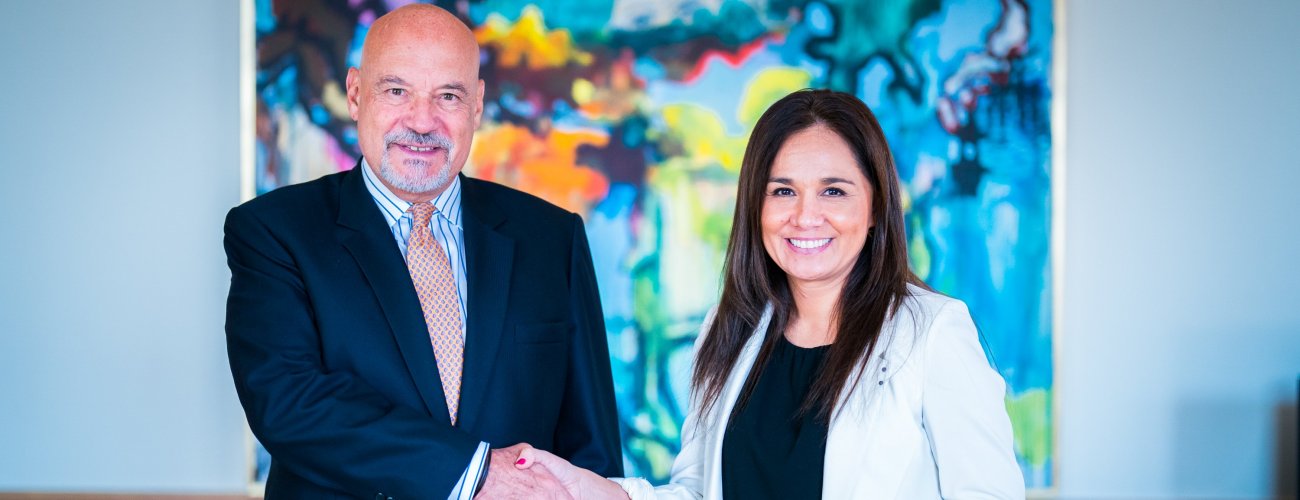 Subsecretaria Gloria de la Fuente recibe al Embajador de Perú