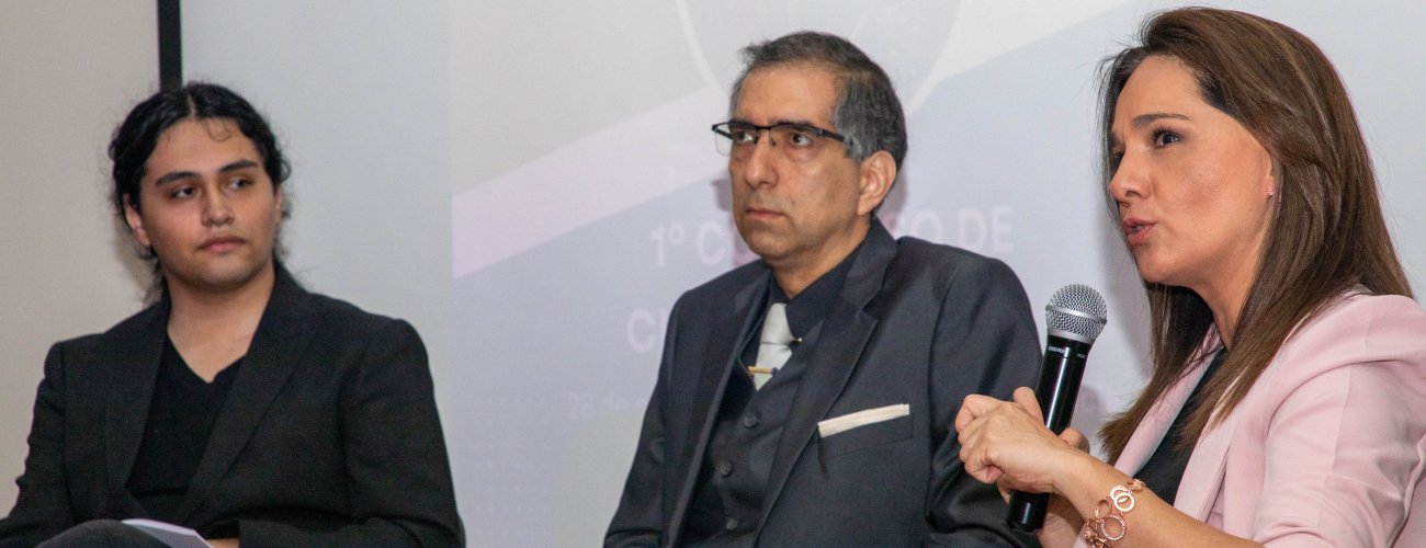 Subsecretaria participa en encuentro de ciencia política en la Universidad Central