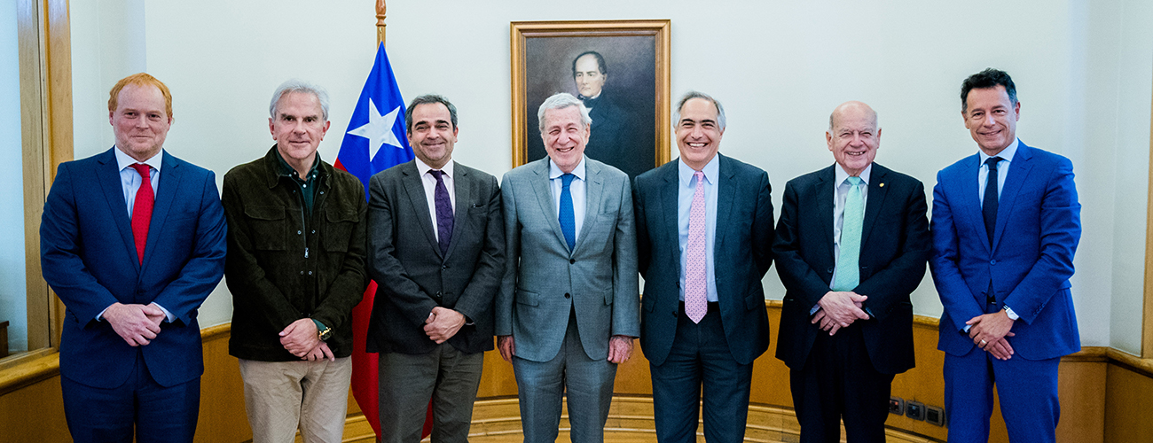 Canciller se reúne con los integrantes de la Comisión de Relaciones Exteriores del Senado