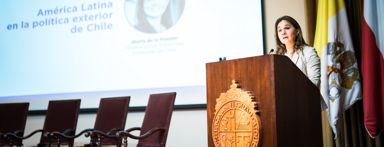 Canciller (s) participa en foro internacional "América Latina: ¿un nuevo salto o una oportunidad perdida”