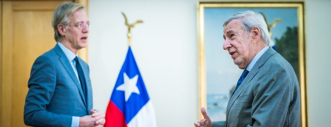 Canciller se reúne con ministro de Educación, Cultura y Ciencia de los Países Bajos