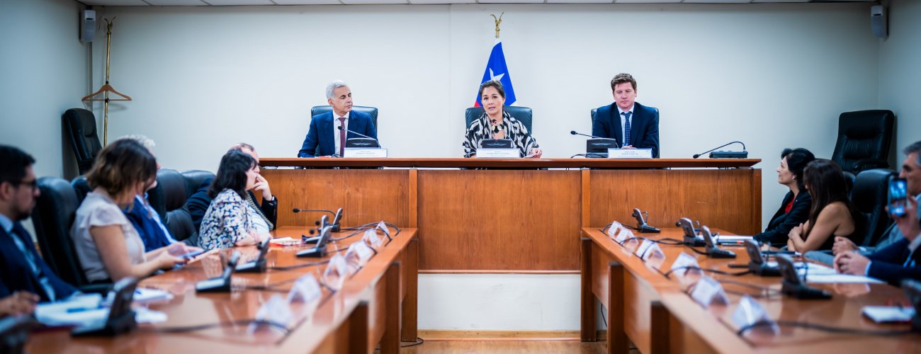 Cancillería fortalece atención consular para las personas trans