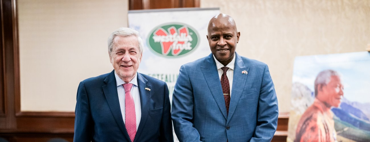 Canciller participa en el Día Nacional de Sudáfrica