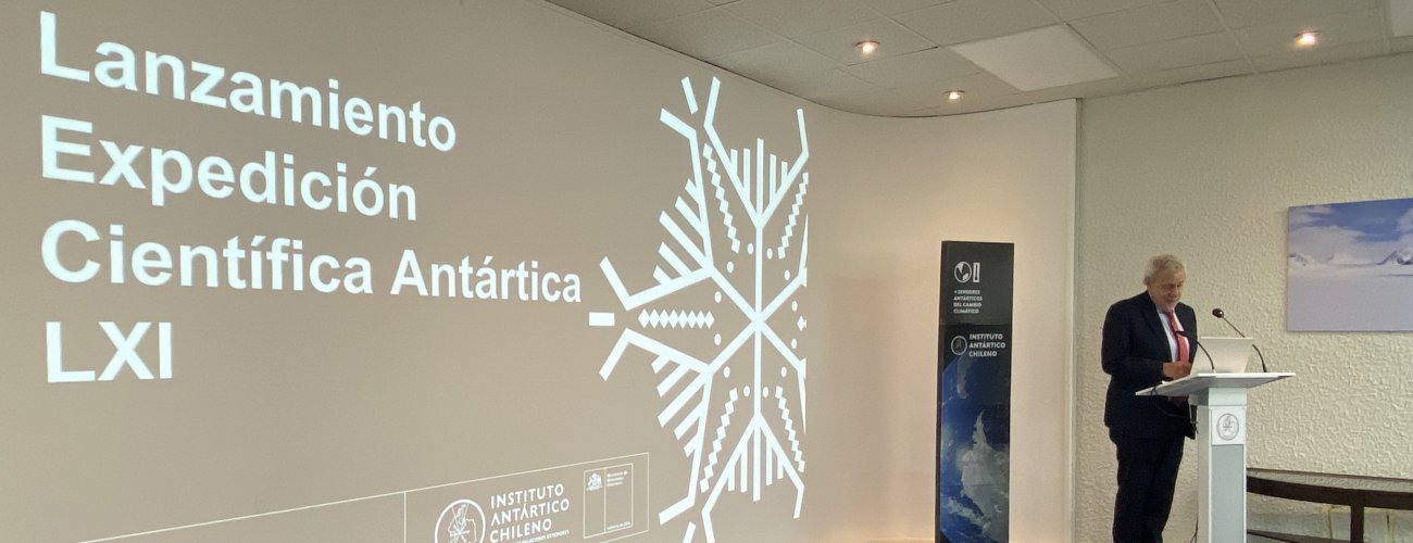 Ministro Alberto van Klaveren realiza visita de trabajo a Punta Arenas y destaca la importancia de la región para la proyección internacional de Chile