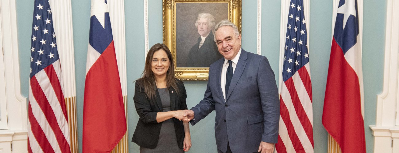 En diálogo de alto nivel, EE.UU. compromete impulsar mayor inversión en Chile y destaca importantes avances requeridos en el Programa Visa Waiver