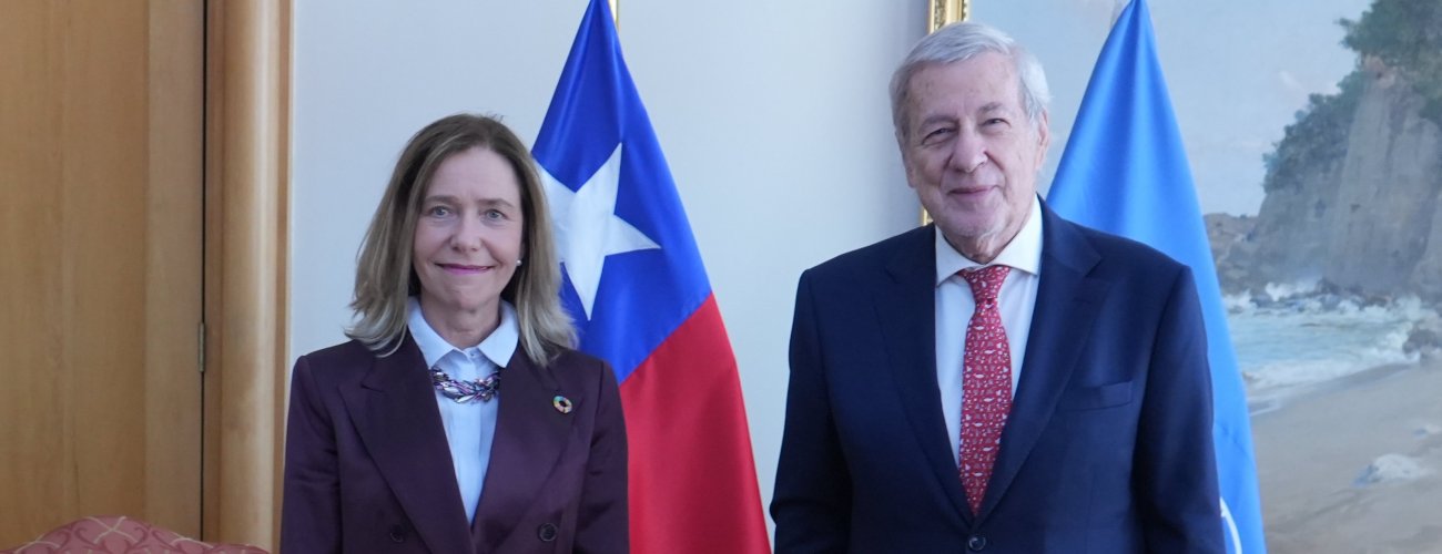 Ministro Alberto van Klaveren se reúne con la secretaria general de la Organización Meteorológica Mundial