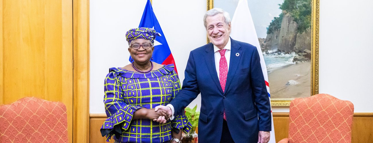 Canciller se reúne con directora general de la Organización Mundial del Comercio