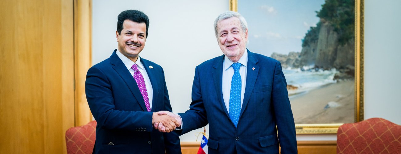 Canciller se reúne con embajador de Kuwait