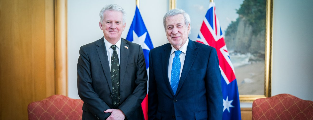 Canciller se reúne con embajador de Australia en Chile