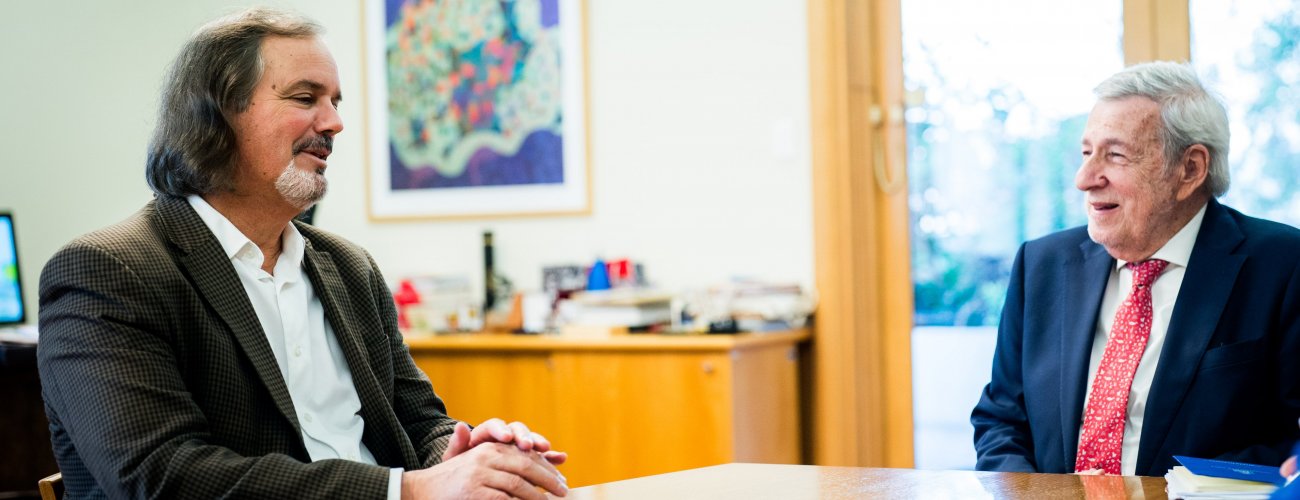 Ministro van Klaveren se reúne con vicepresidente ejecutivo de Corfo