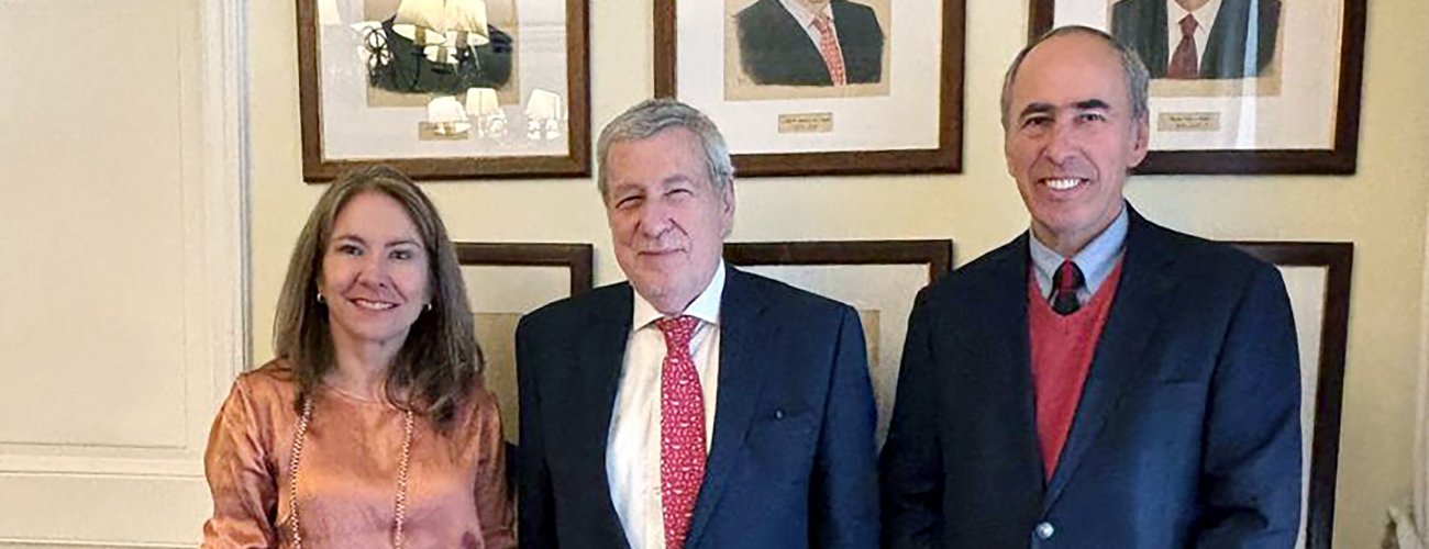 Canciller se reúne con directorio de la CPC
