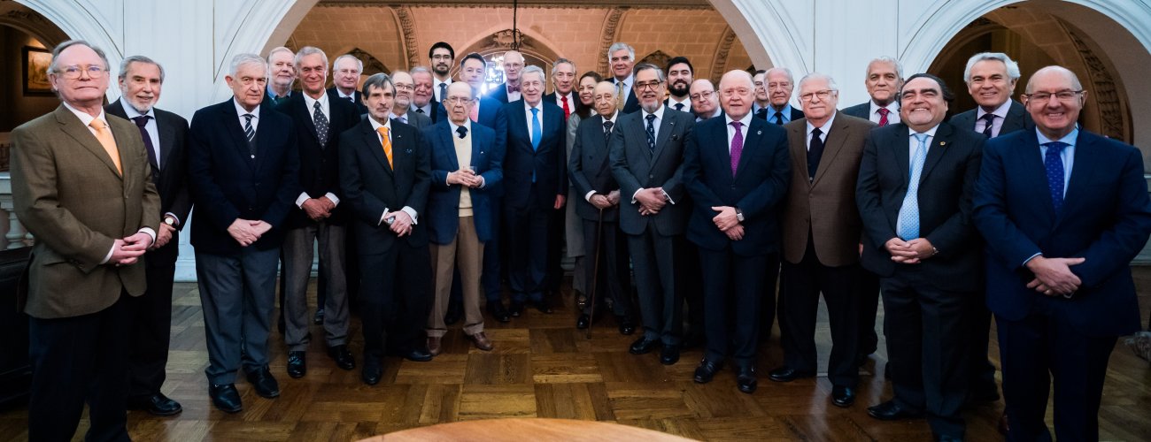 Canciller se reúne con la Asociación de Diplomáticos de Carrera en Retiro