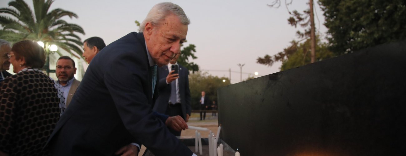 Canciller participa en ceremonia "Desde Belén a Chile: una luz de unidad y esperanza"