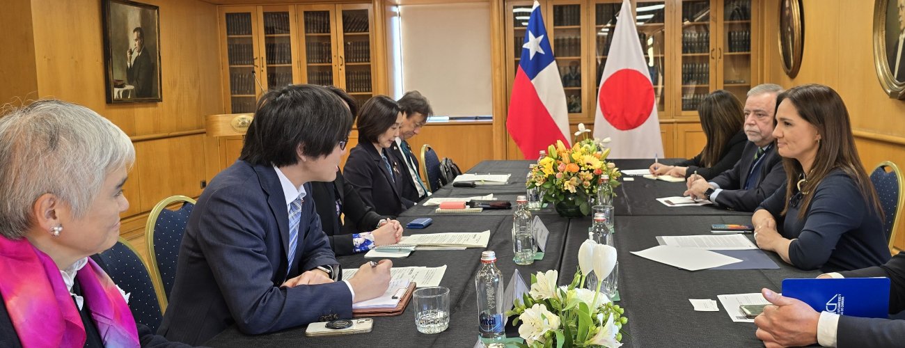 Ministra (s) se reúne con delegación parlamentaria de Japón y destaca preparación de Chile para la Expo Osaka 2025