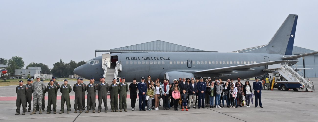 Quinto vuelo a la zona de conflicto aterriza en Chile con 45 personas evacuadas