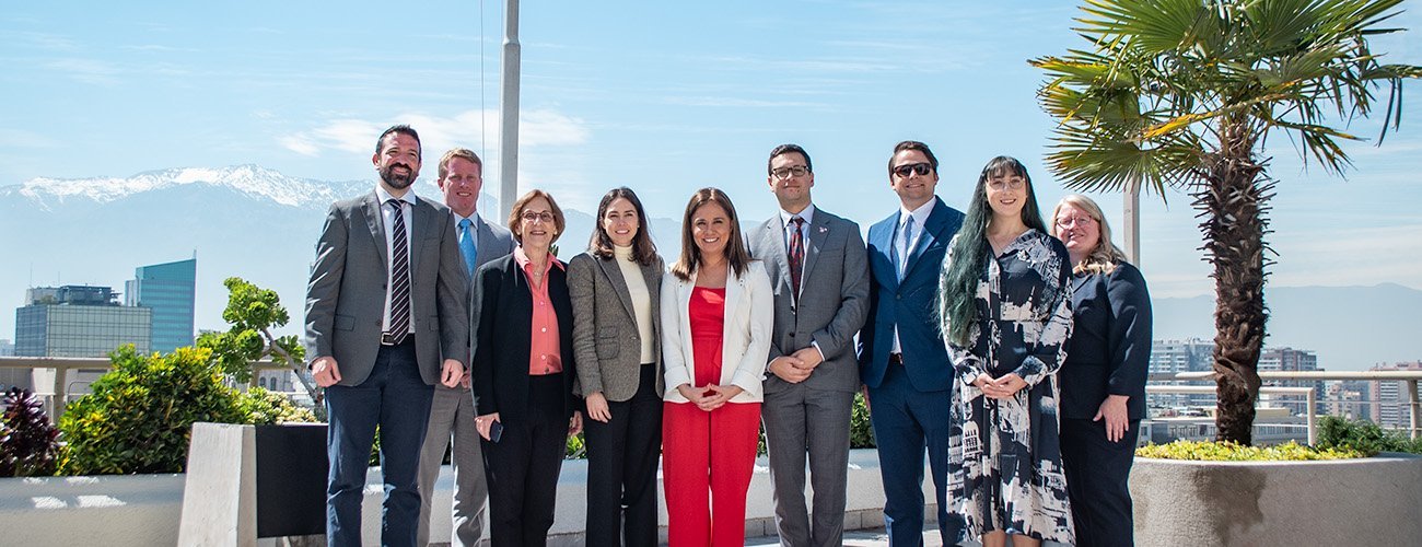 Canciller (s) se reúne con estudiantes de la Universidad Johns Hopkins